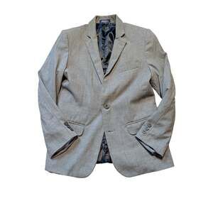 IZOD Boys blazer size 14; Boys Gray Jacket, Missing Button